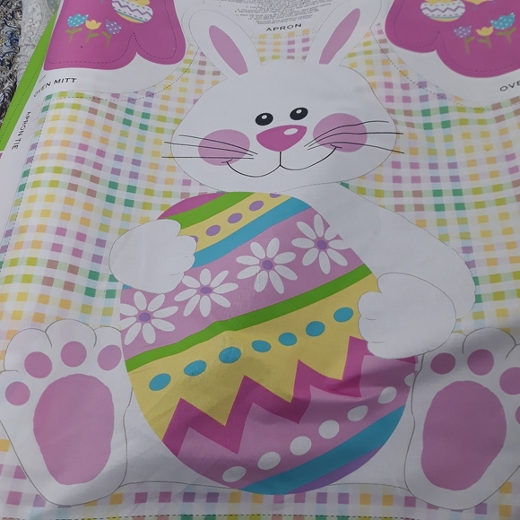 (New) Apron & Mittens Fabric Panel - Picture 4 of 10